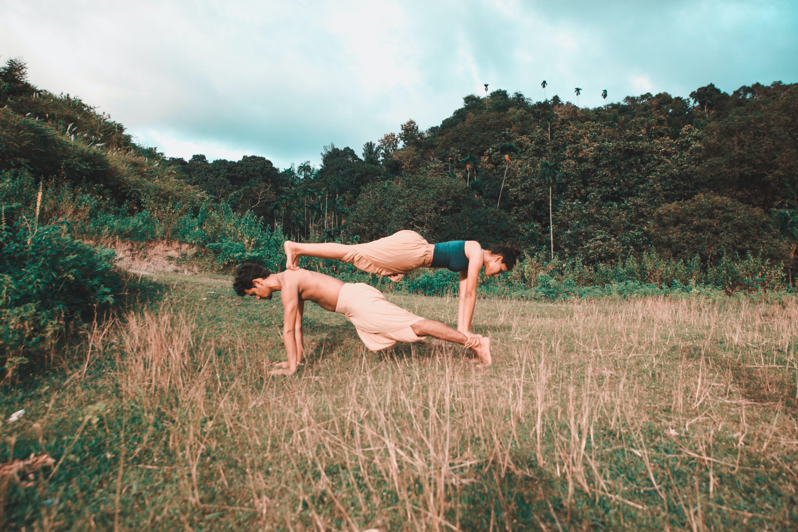 Opdag De Utallige Fordele ved Yoga: En Rejse mod Fysisk, Mental og Åndelig Velvære